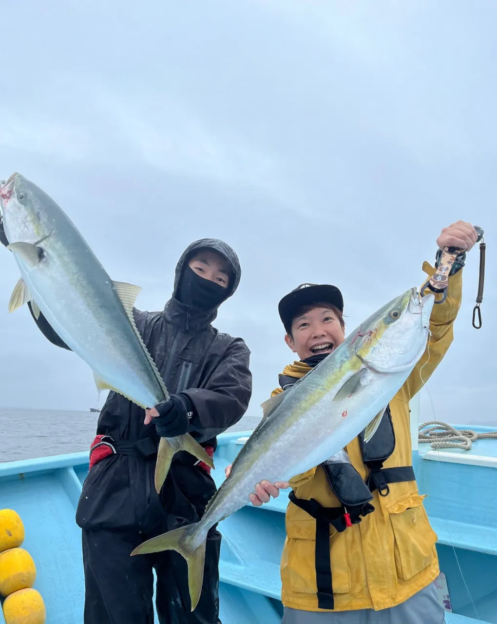 鳥山だ!!ブリだワラサだ!!サワラだ青物乱舞♪青物キャスティングin一色満洋丸｜釣具のイシグロ |釣り情報サイト